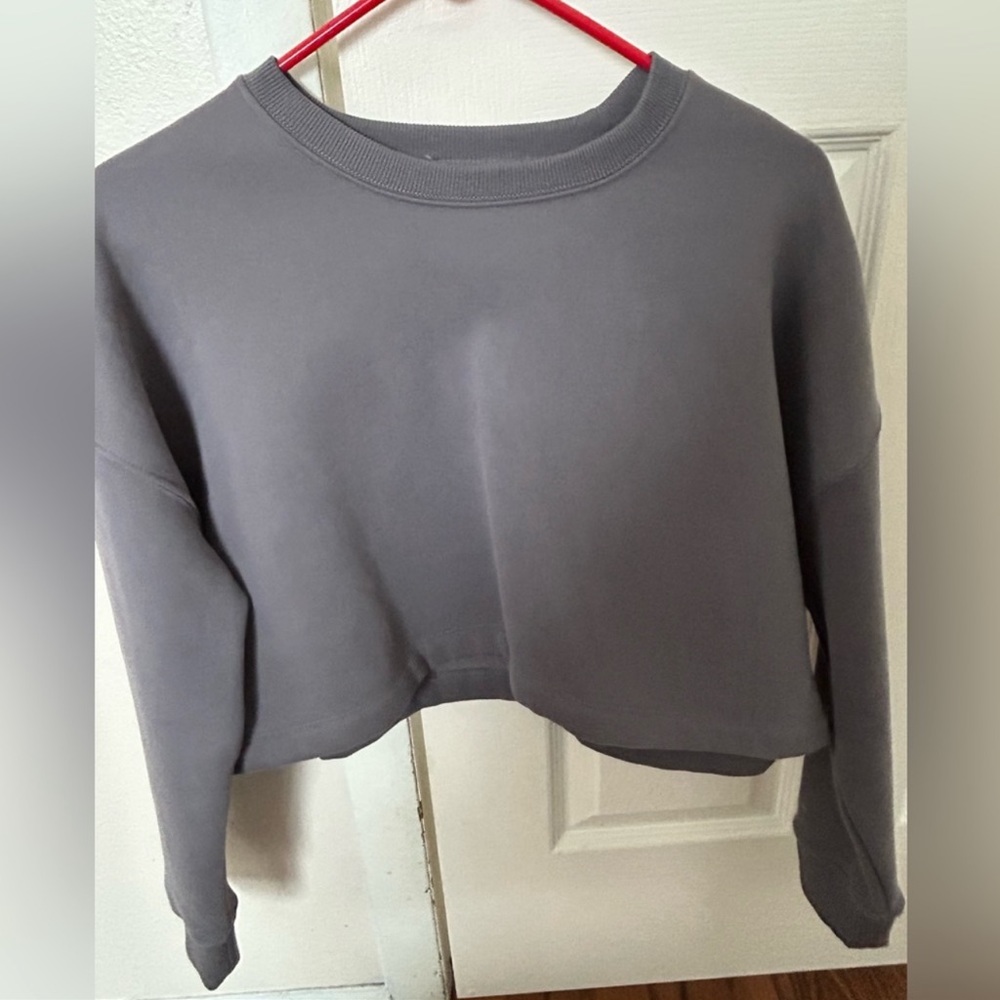Paragon cropped crew neck